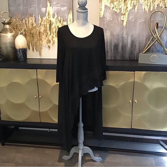 Black Hi Low Asymmetrical Top - Picture 4 of 8